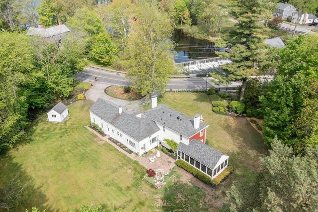 8 South Street, Townsend, MA 01469
