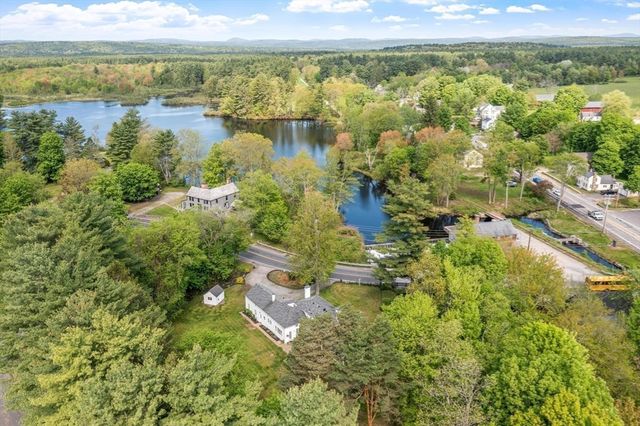 8 South Street, Townsend, MA 01469