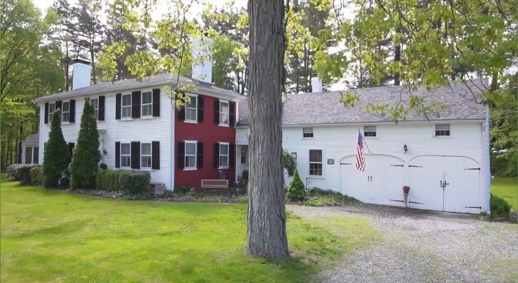 8 South Street, Townsend, MA 01469