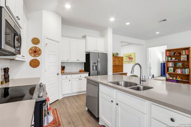 2968 Coral, Seguin, TX 78155