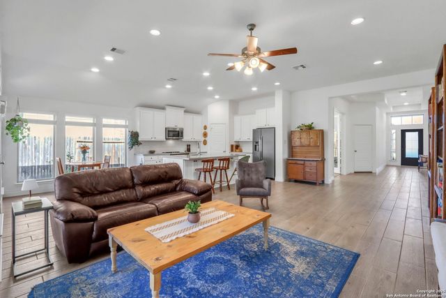 2968 Coral, Seguin, TX 78155