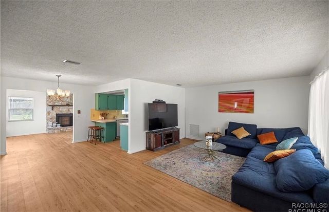 201 Iris Lane, Inverness, FL 34452