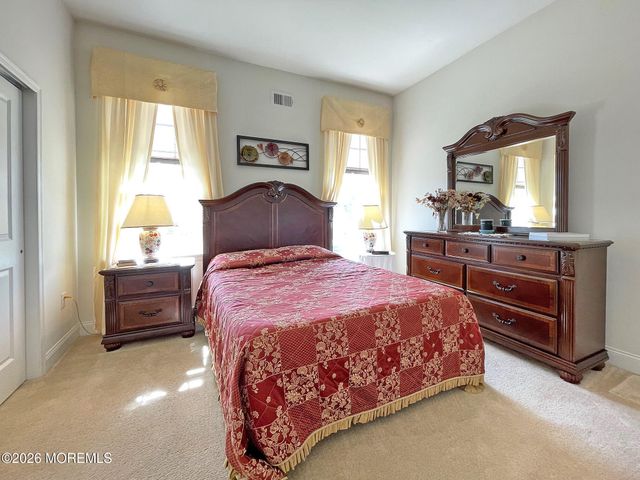 17 Gladstone Street, Forked River, NJ 08731