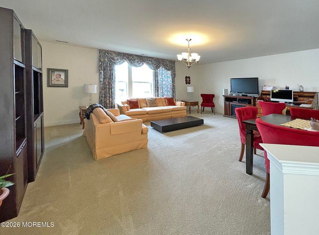 17 Gladstone Street, Forked River, NJ 08731