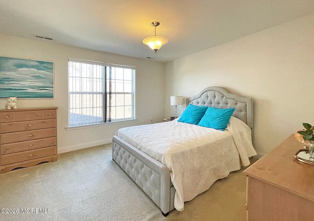 17 Gladstone Street, Forked River, NJ 08731