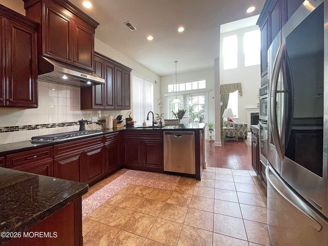 17 Gladstone Street, Forked River, NJ 08731