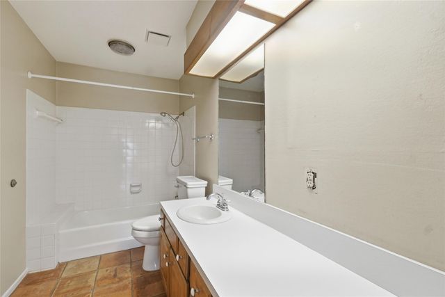 3218 Woodlake Drive, Abilene, TX 79606