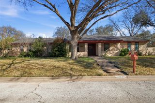 3218 Woodlake Drive, Abilene, TX 79606