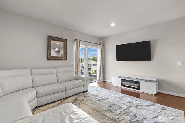 19042 123rd Avenue SE, Renton, WA 98058