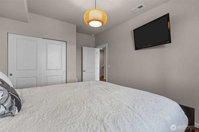 19042 123rd Avenue SE, Renton, WA 98058
