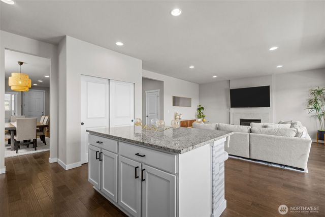 19042 123rd Avenue SE, Renton, WA 98058