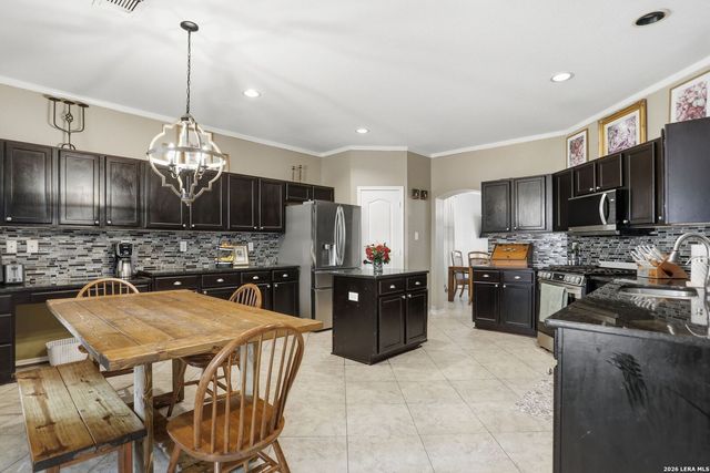 9518 Wolf Pt, San Antonio, TX 78251