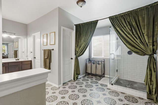 9518 Wolf Pt, San Antonio, TX 78251