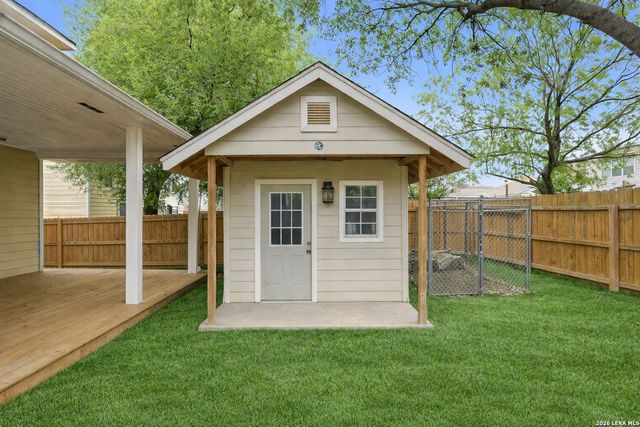 9518 Wolf Pt, San Antonio, TX 78251