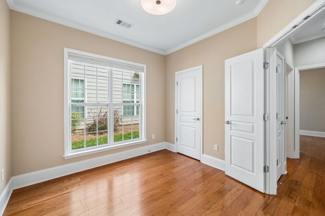 186 Old Towne Dr, Mount Juliet, TN 37122