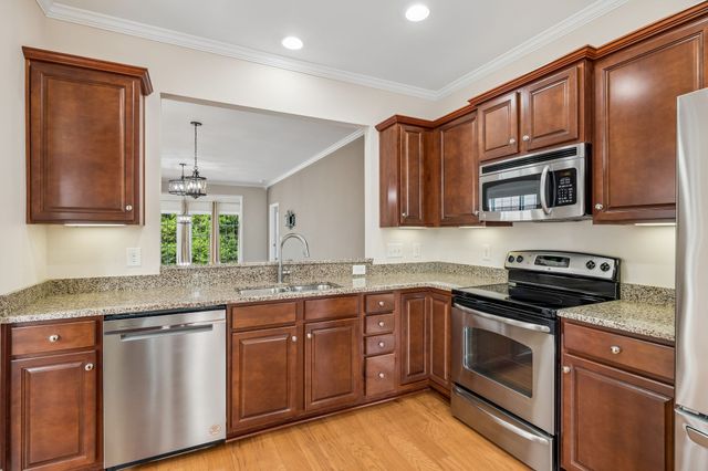 186 Old Towne Dr, Mount Juliet, TN 37122