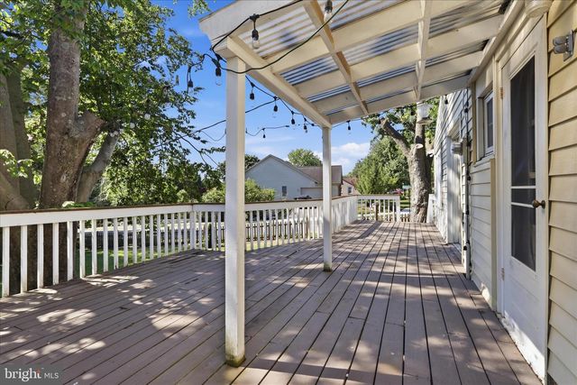 200 E IRVIN AVE, Hagerstown, MD 21740