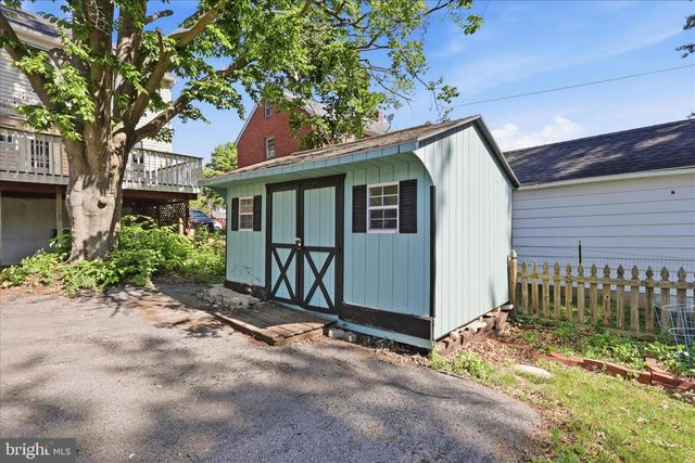 200 E IRVIN AVE, Hagerstown, MD 21740