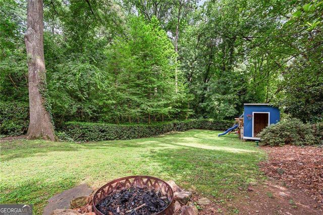 1834 Woodland Hills Avenue NW, Atlanta, GA 30318