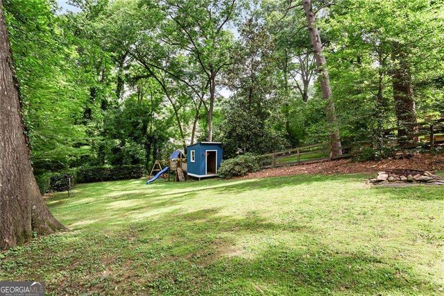 1834 Woodland Hills Avenue NW, Atlanta, GA 30318