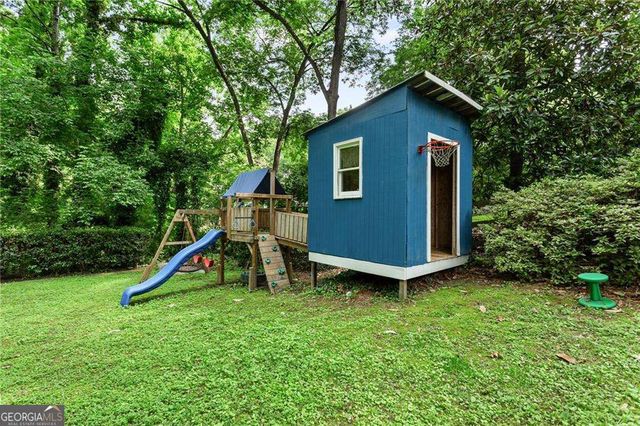 1834 Woodland Hills Avenue NW, Atlanta, GA 30318