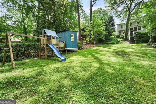 1834 Woodland Hills Avenue NW, Atlanta, GA 30318