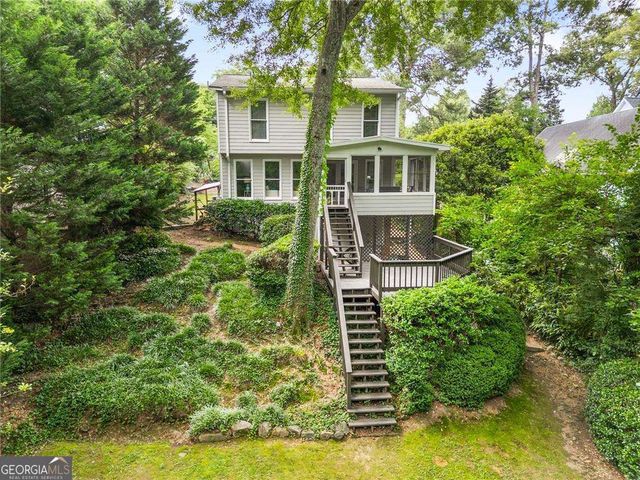 1834 Woodland Hills Avenue NW, Atlanta, GA 30318