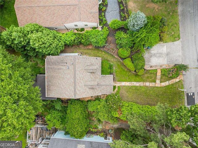 1834 Woodland Hills Avenue NW, Atlanta, GA 30318