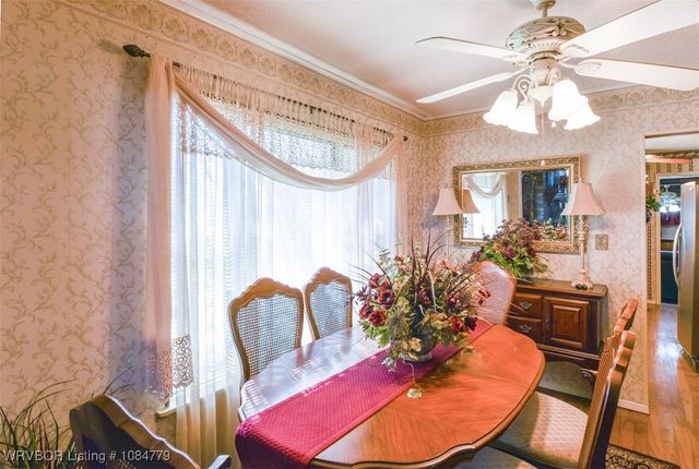 407 Ray Fine Boulevard, Roland, OK 74954