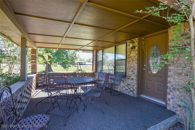 407 Ray Fine Boulevard, Roland, OK 74954