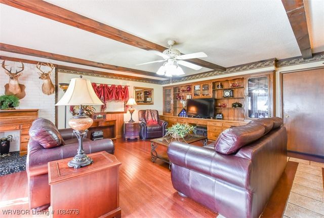 407 Ray Fine Boulevard, Roland, OK 74954