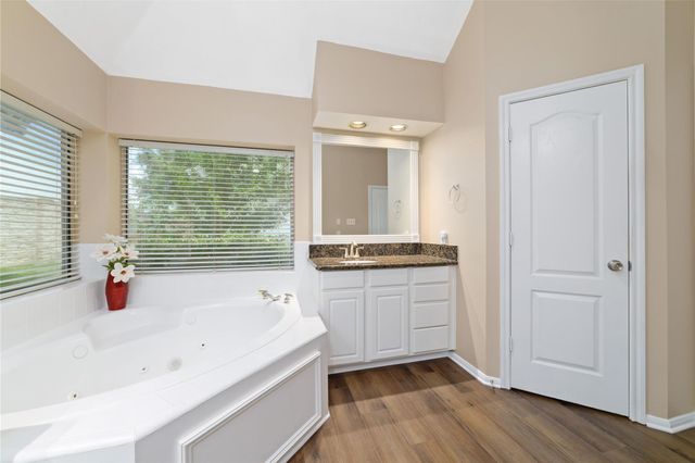9835 Bestin Lane, Houston, TX 77065