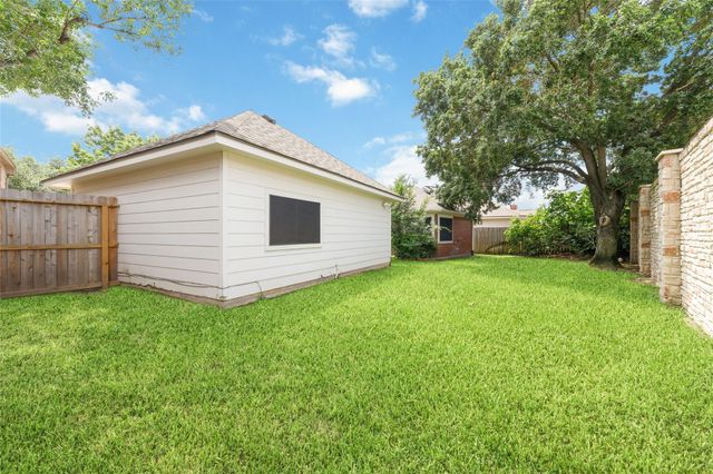 9835 Bestin Lane, Houston, TX 77065
