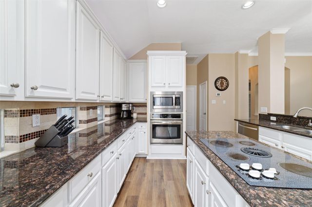 9835 Bestin Lane, Houston, TX 77065