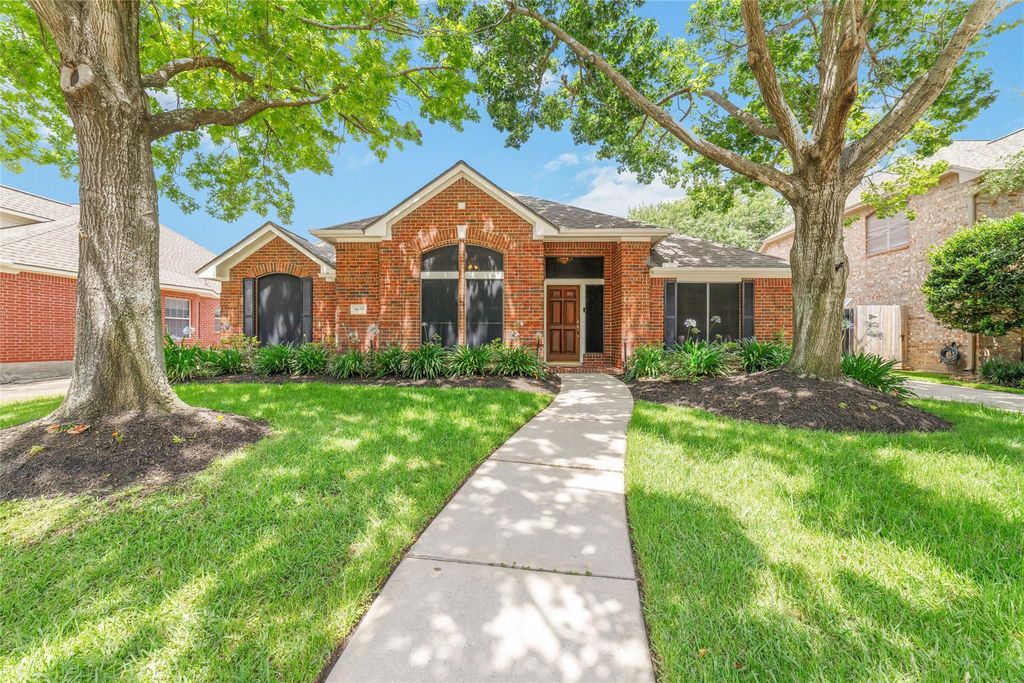 9835 Bestin Lane, Houston, TX 77065