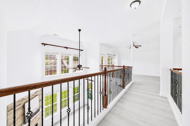 18431 W Laura Shore Drive, Cypress, TX 77433