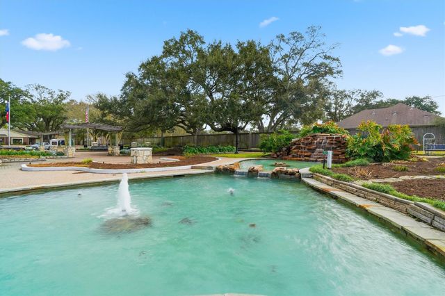 309 Waco Avenue, League City, TX 77573