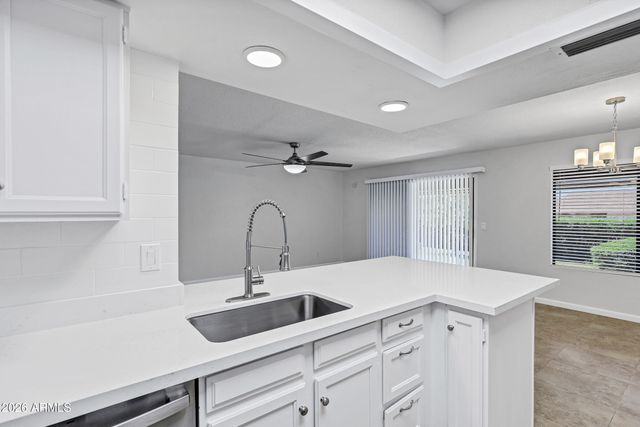620 S PRIVET Way, Mesa, AZ 85208