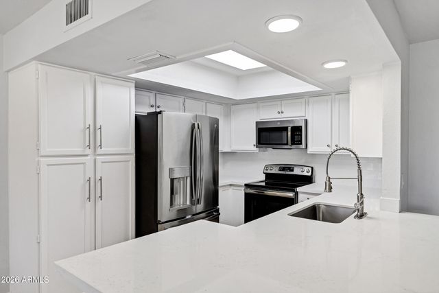 620 S PRIVET Way, Mesa, AZ 85208