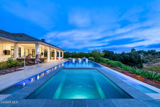 2111 High Knoll Circle, Westlake Village, CA 91362