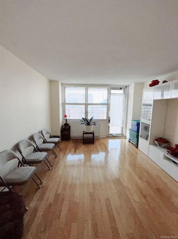 4140 Union Street 6D, Flushing, NY 11355