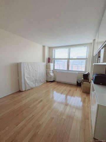 4140 Union Street 6D, Flushing, NY 11355