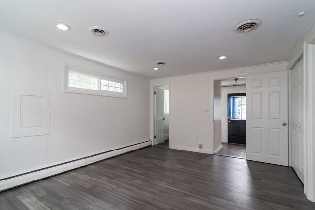 22 Wethersfield Rd, Natick, MA 01760
