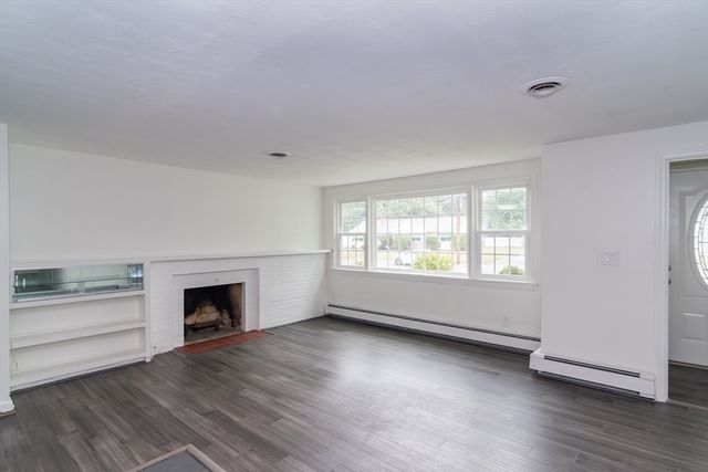22 Wethersfield Rd, Natick, MA 01760