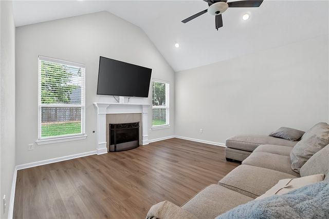 292 W Tyler Road, Farmington, AR 72730