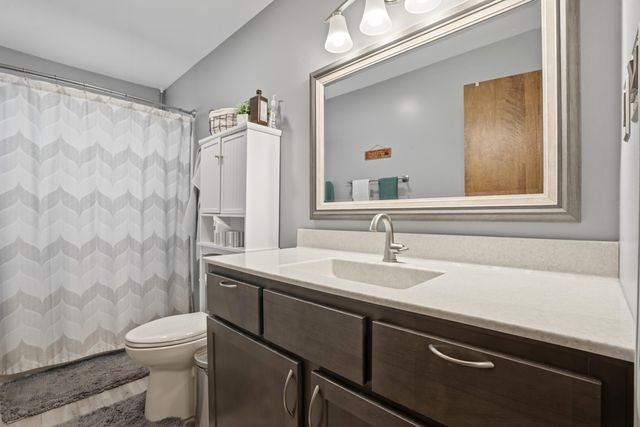 3726 W 79th Avenue, Merrillville, IN 46410