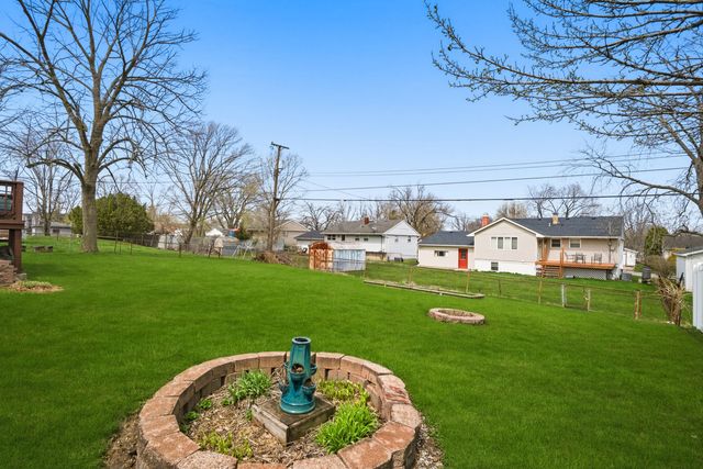 3726 W 79th Avenue, Merrillville, IN 46410