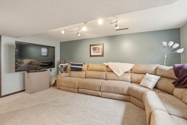 3726 W 79th Avenue, Merrillville, IN 46410