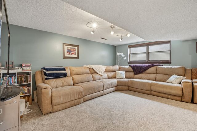 3726 W 79th Avenue, Merrillville, IN 46410