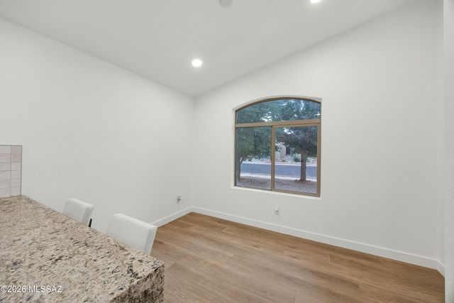 7898 W Sacramento Hill Drive, Tucson, AZ 85743